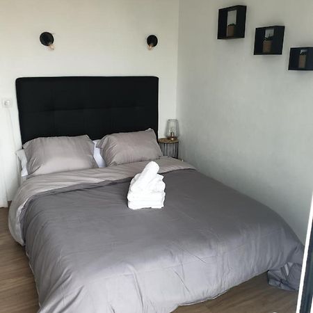 Les Pieds Dans L' Eau Apartment Empuriabrava Exterior foto