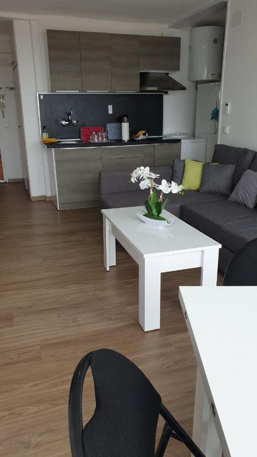 Les Pieds Dans L' Eau Apartment Empuriabrava Exterior foto