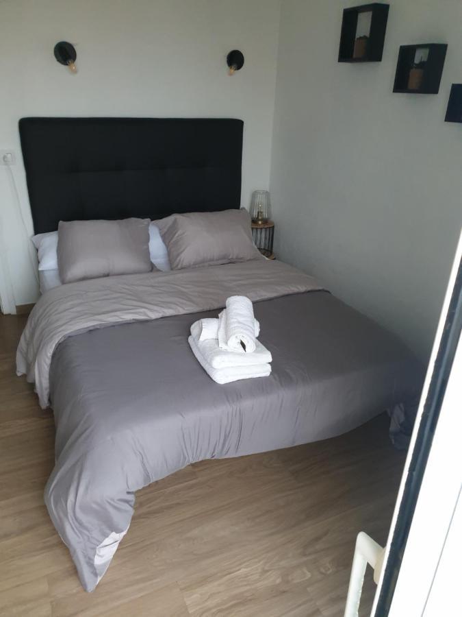 Les Pieds Dans L' Eau Apartment Empuriabrava Exterior foto